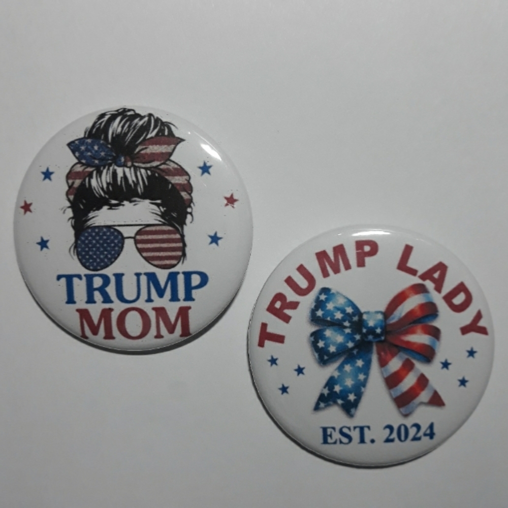 (New) Trump Mom Pinback Button Set